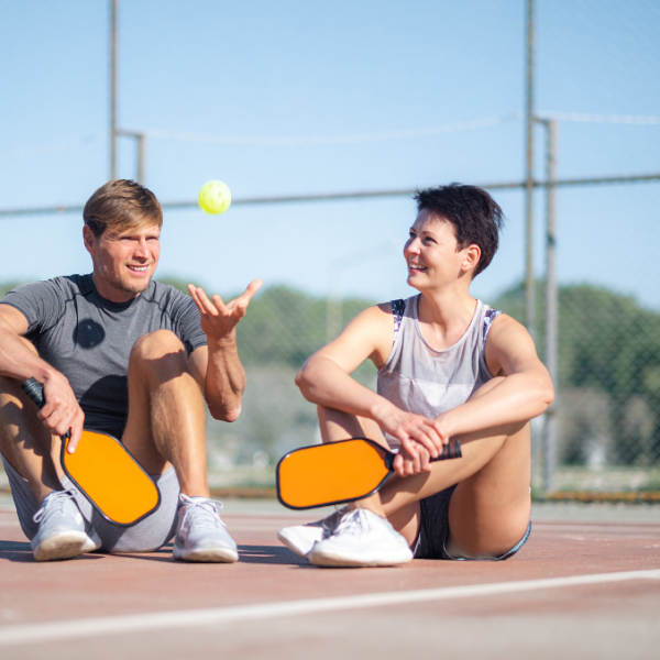 Couple playing pickleball for beginners in Las Vegas, Nevada